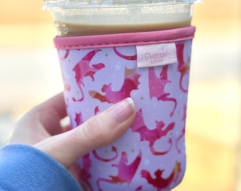 Pink Dragon Rider Iced Coffee Sleeve, Bookish Coffee Accessories, On The Go, Trendy Book Merch, Fantasy Reader, Keeps Drink Cool, 16-18 oz