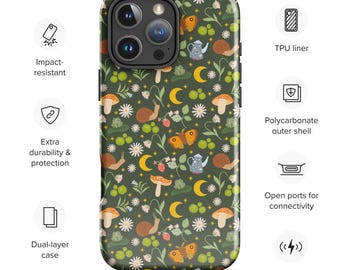 Etui Cottagecore Whimsical na iPhone'a, ślimaki, grzyby, ćmy i rośliny, urocze, twarde etui na telefon z motywem ogrodu, miłośnik fantasy, urocze i magiczne