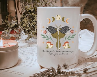 Officiellt licensierad Lore of the Wilds-mugg, Dark Cottagecore boklig merchandise, nyckfull läsmugg, fantasyläsargåvor, mal och svamp
