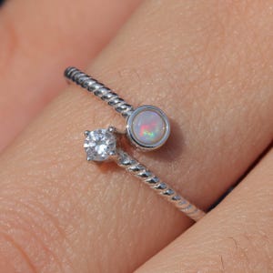Australian Opal Sterling Silver Ring: Women&#39;s Gemstone Jewelry