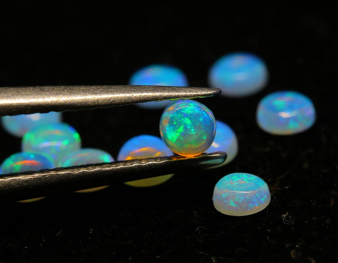3 MM Round, Australian Opal, Opal, Cabochon, Green, Fire, Natural