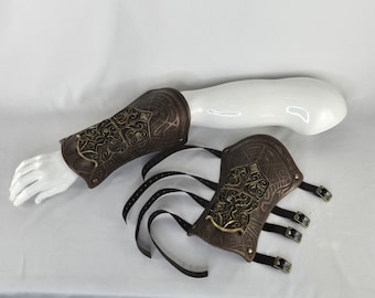 Bloodborne Hunter Bracers