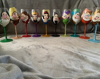 Snow White and the seven dwarfs handpainted wine glass