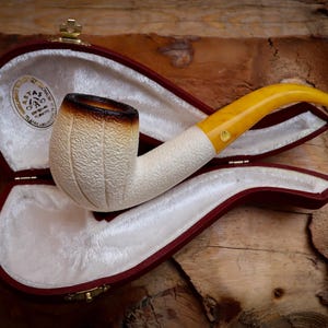 Lee Van Cleef, Pipa de espuma de mar Lee Van Cleef hecha a mano especial con estampado rústico y caja de cuero -Astaş Meerschaum, LVC Meerschaum