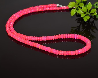 Collar de cuentas de ópalo etíope de color rosa intenso FIRE, collar minimalista de ópalo de fuego rosa suave, collar de ópalo de plata hecho a mano.