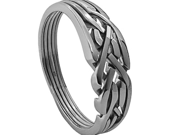 Könnte beinhalten: Ein silberner Puzzle-Ring mit einem komplexen, ineinander verschlungenen Design. Der Ring besteht aus mehreren Bändern, die aufwendig miteinander verbunden sind. Die Inschrift "925" ist auf der Innenseite des Rings sichtbar.
