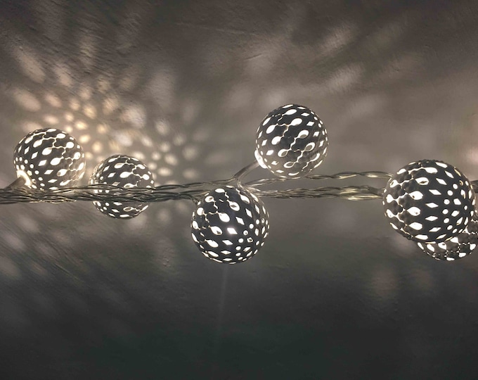 String of lights 15 white metal balls warm white LED