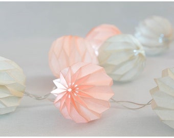 Decorative light garland 10 origami lanterns white and light gray or white and pink. Power supply NOT included, USB plug