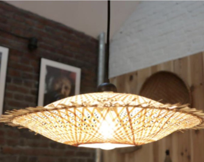 Indoor outdoor pendant light, D40 cm lampshade in natural material, 2.50 m black cord supplied