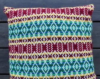 Funda de almohada vintage noruega hecha a mano con bordado de lana, cojín hecho a mano, almohada decorativa, decoración del hogar escandinava, década de 1970
