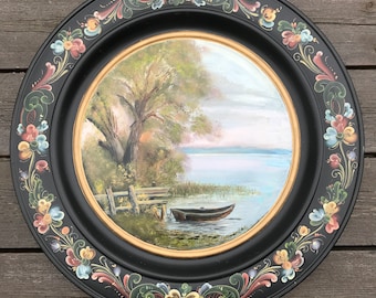 Traditional Norwegian Rosemåling Painting on Wood with a Landscape in the center by Gunn Torgersen, Decorative Plate, 1970s, Telemark Norway