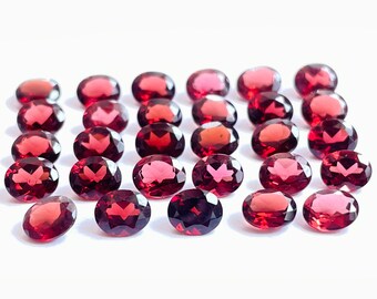 Lote com 19 peças de granada vermelha natural em formato oval, de alta qualidade, ideal para confecção de joias, anéis, pingentes e pulseiras (S-5).