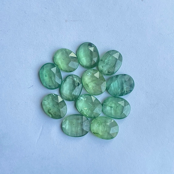 Natuurlijke Mint groene kyanite rosecut ovale vorm 12 stuks veel voor het maken van sieraden, ring, hanger, armband maken