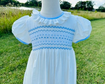 Smocked Girls Dress- Creamy White Smocked Dress Girls- White Smocked Dress- Spring-Summer Girls Outfit- Back to school outfit