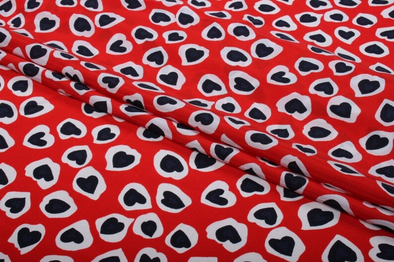 love shape print 100/% Silk Crepe de Chine Fabric Width 55 inch Red fashion fabric