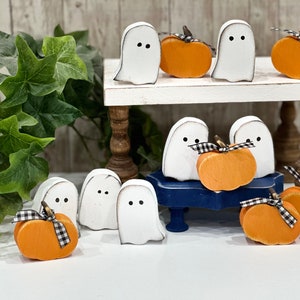 Mini wood ghosts or pumpkins, set of 3, Halloween bowl filler, party favors, Fall home , Halloween tiered tray decor, tiny ghosts,  pumpkins