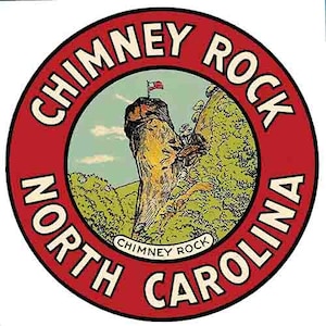 Cheminée Rock NC de style vintage des années 50, Caroline du Nord occidentale des Smoky Mountains, carte de l'état de l'autocollant de voyage rétro rond