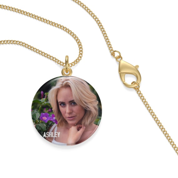 ASHLEY GETZ Single Loop Necklace