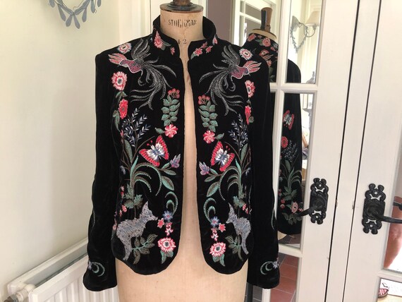 EMBROIDERED VELVET JACKET