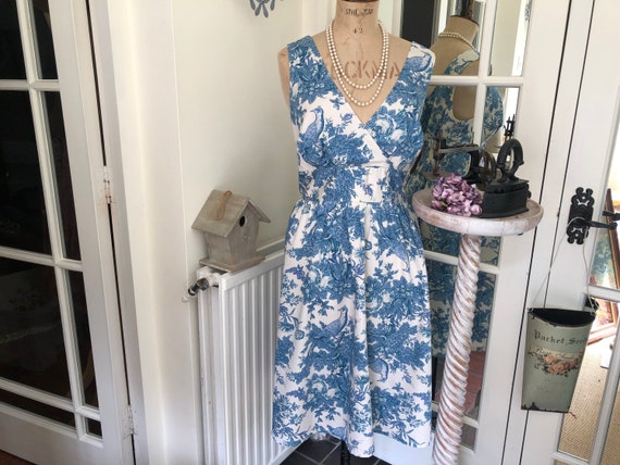 TOILE De JOUY DRESS Size 10 (U.K.)