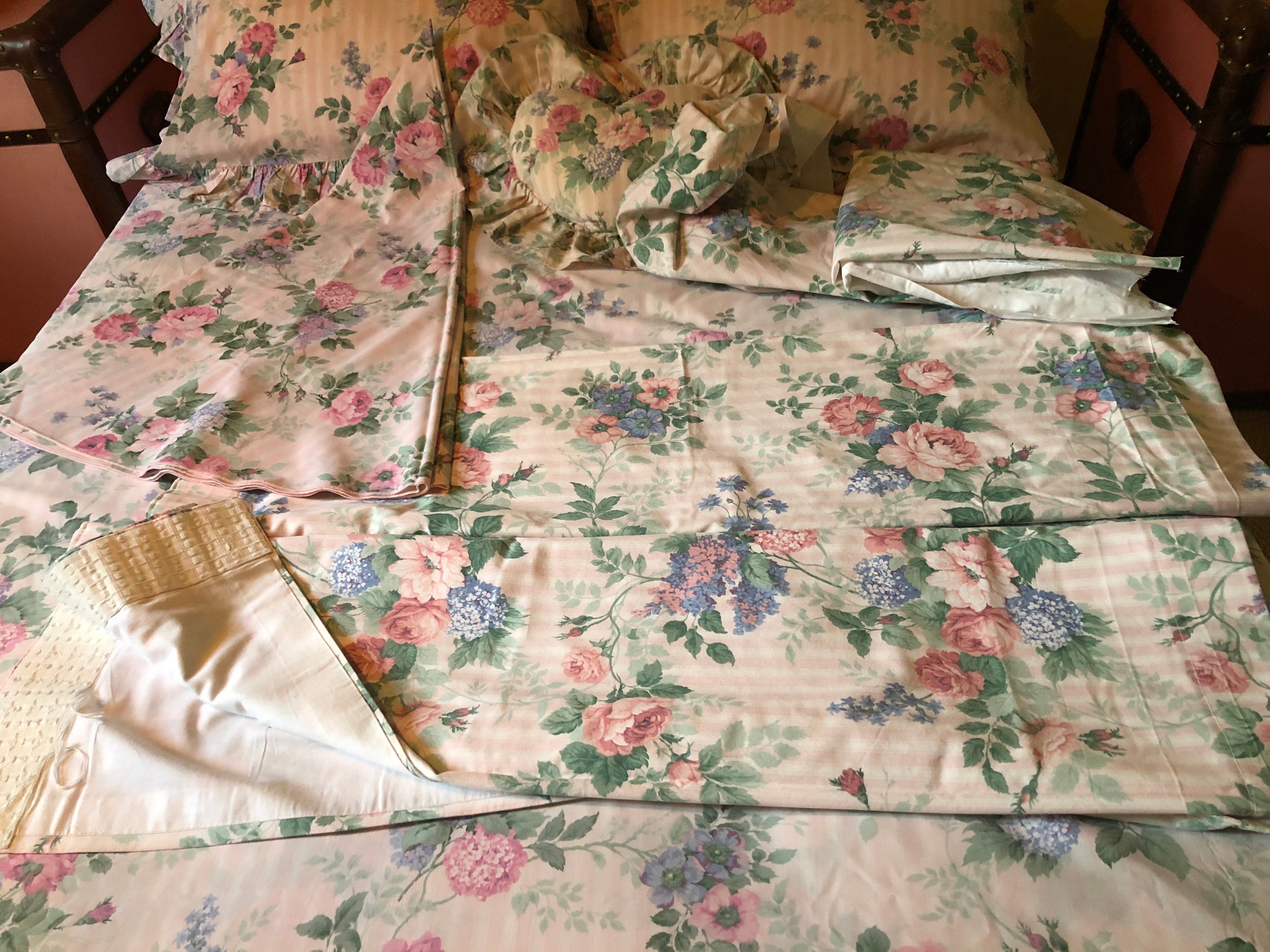 VINTAGE SANDERSON ROSES Bedroom Set Etsy
