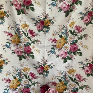 LOVELY VINTAGE FLORAL Linen Fabric
