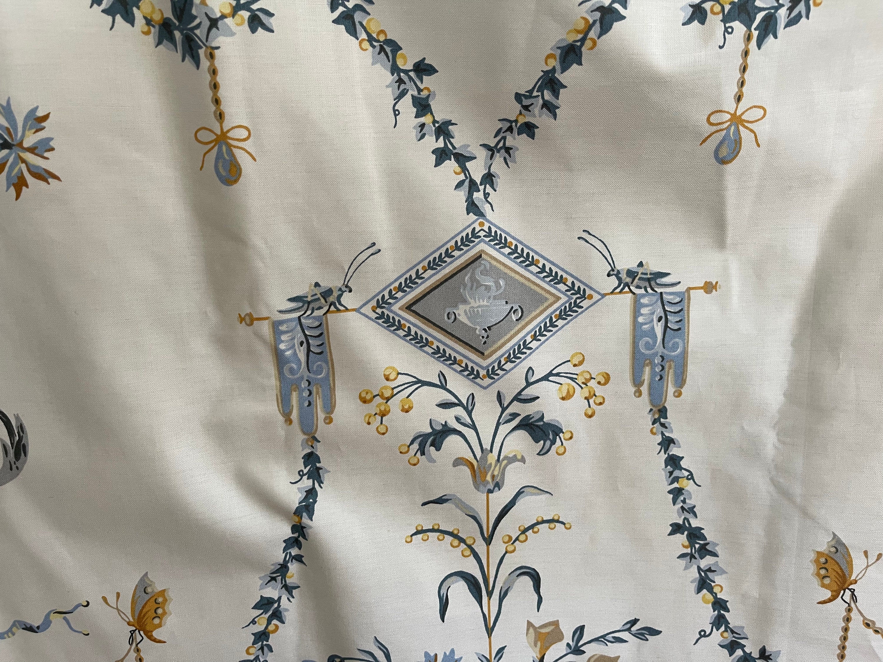 Tissu vintage laura ashley pour rideaux à fleurs : chintz