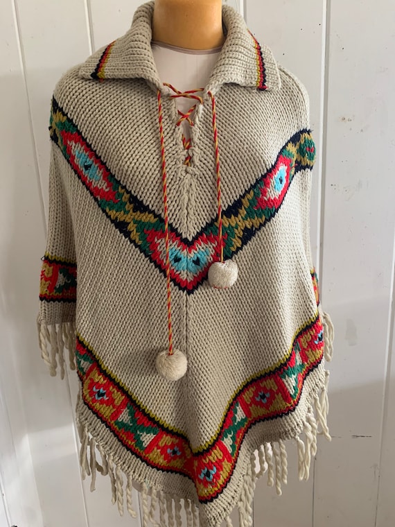 Vintage Southwest handed knitted Poncho