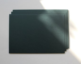 10 Karten / DIN A4 - 21 x 29,7 cm / waldgrün / Karton 300 g / blanko