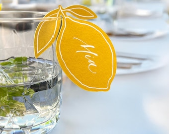 Elegante Zitronen Platzkarten mit handgeschriebener Kalligrafie – Personalisierte Namensschilder für Hochzeit & besondere Anlässe