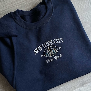 New York City Embroidered Sweatshirt New York Sweatshirt Vintage New York Crewneck Embroidered Sweater