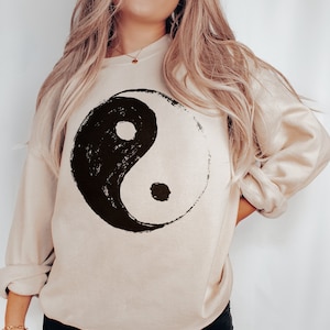 Yin Yang Sweatshirt Mental Health Crewneck Positive Sweatshirt Aesthetic Clothes Spiritual Sweatshirt Yin and Yang Sweatshirt