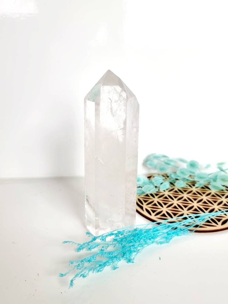 Pointe de Cristal Roche 0.197 Kg. Guérison et Lumiére, Pierre Naturelle, Lithothérapie