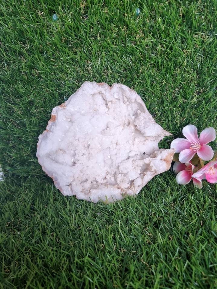 Grande Géode de Cristal Roche, 0.500G , Géode Quartz, Pierre Naturelle, Lithothérapie, Cristal, Amas