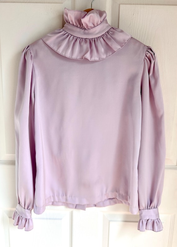 Vintage Ruffled Collar Lavender Blouse Size Medium | Work Wear | Princess Di Style