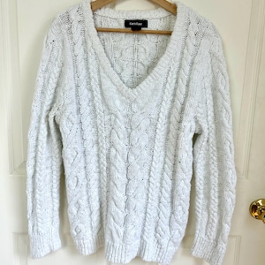 Vintage 100% Cotton White V-Neck Sweater Size Medium | Cable Knit Pullover | Women&#39;s Sweater