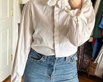 Vintage 90's Ruffled Collar White Blouse Sz Small | 90's Work Wear | Cotton Button Up