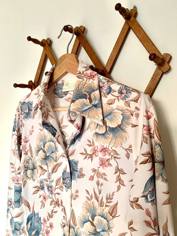 1970's Vintage Dagger Collar Floral Buttondown Shi