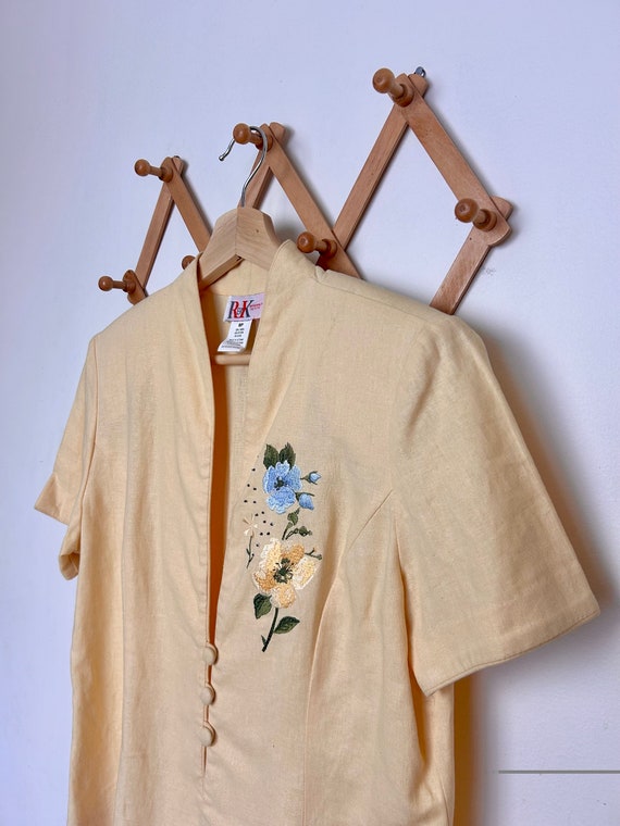 Vintage Buttercream Asian Inspired Blouse with Fl… - image 1