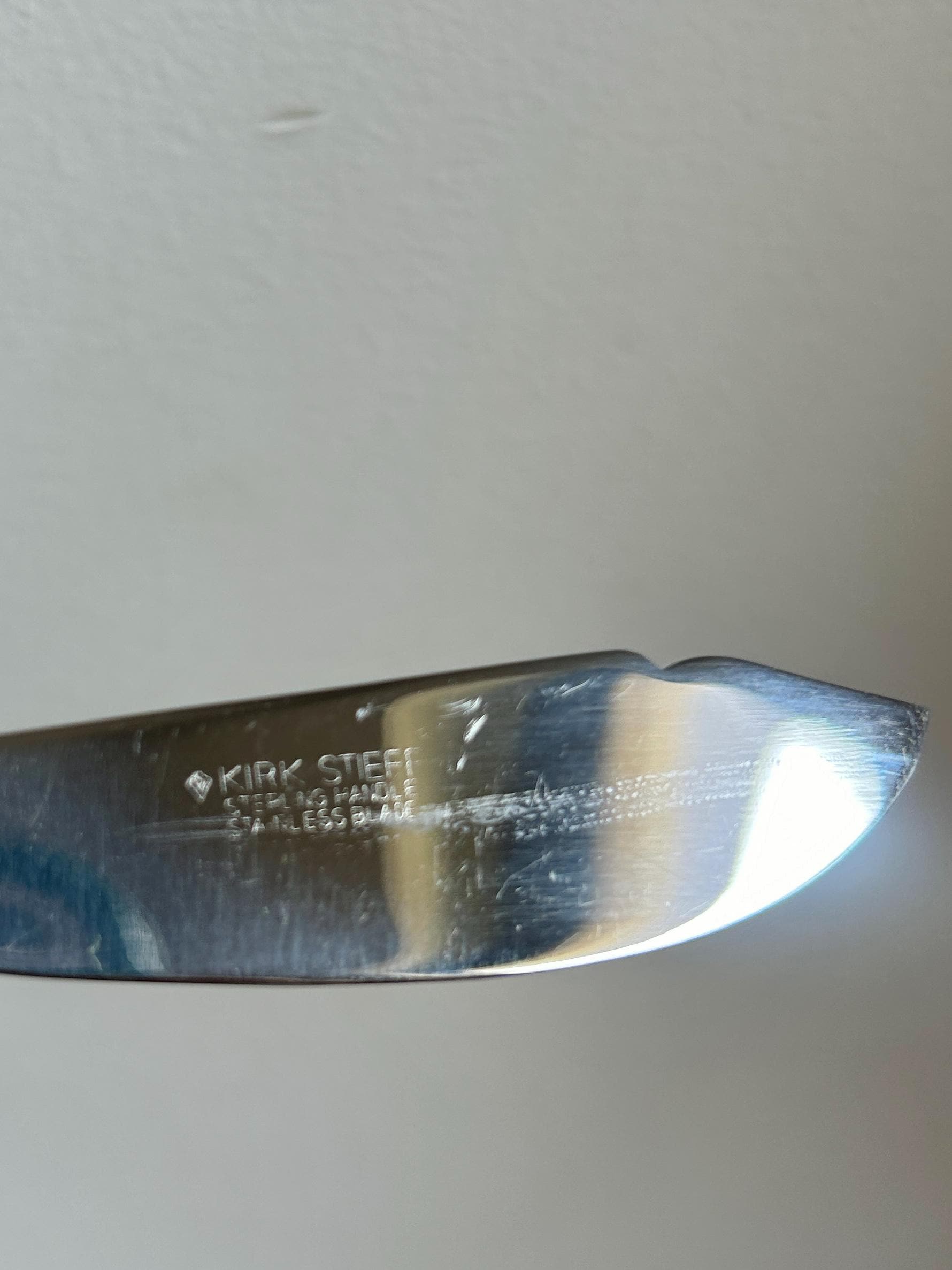 【S.Kirk & Son】【純銀】バターナイフ/スプレッダー スターリング Vintage S Kirk & Son Sterling Silver Butter Knife | Gold Accent - Etsy
