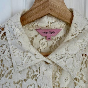 Vintage Cream Spets Westernskjorta | Damskjorta med knappar | Boho-topp i liten storlek bild 3