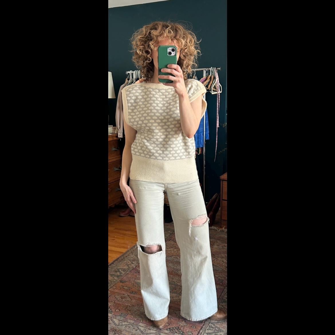 Vintage Lambs Wool Sleeveless Knit Top Size Medium