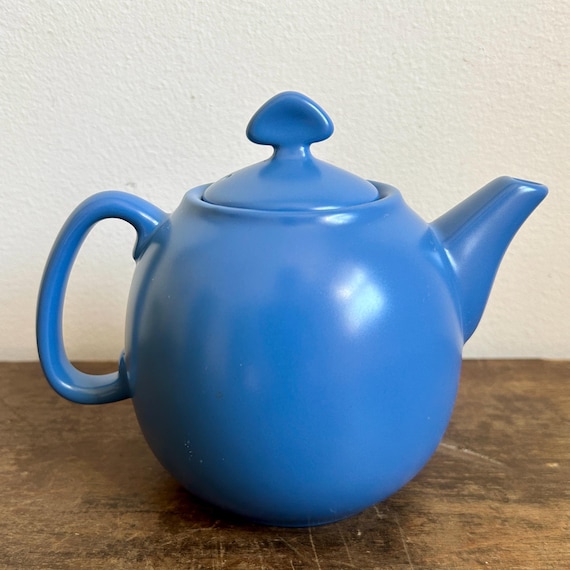 Teiera in porcellana blu con colino Tint, 600 ml