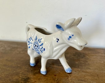 Jarra de crema vintage Delft con forma de vaca azul / Cerámica holandesa / Decoración de cocina azul y blanca / Estilo rústico campestre