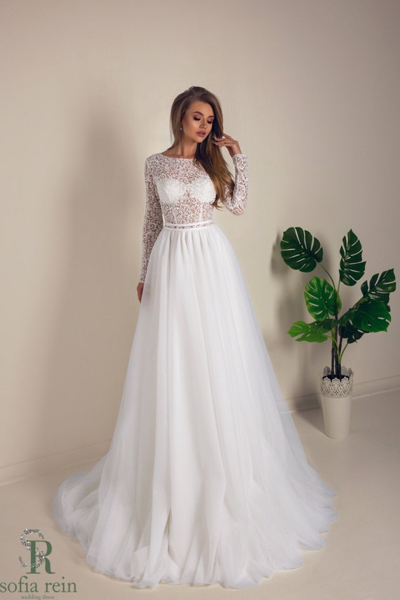 guipure wedding dress