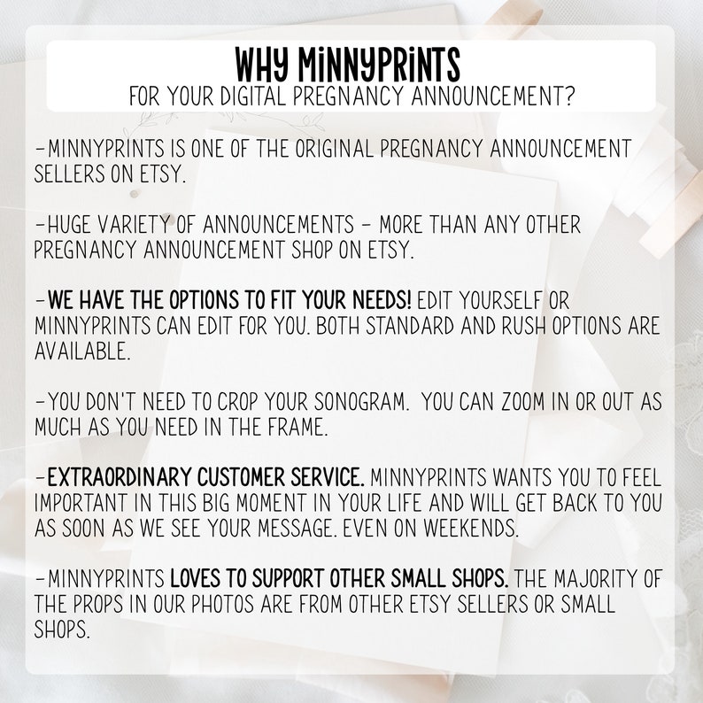 K&ouml;nnte beinhalten: Eine wei&szlig;e Karte mit dem Text "WHY MINNYPRINTS FOR YOUR DIGITAL PREGNANCY ANNOUNCEMENT?" in schwarzer, eleganter Schrift. Die Karte listet die Vorteile der Verwendung von MinnyPrints f&uuml;r Schwangerschaftsank&uuml;ndigungen auf.