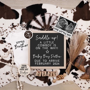 Annuncio di gravidanza da cowboy digitale, rivelazione del bambino del fratellino per la festa del papà, modello di annuncio del ragazzo occidentale, non il nostro primo rodeo, FDPA