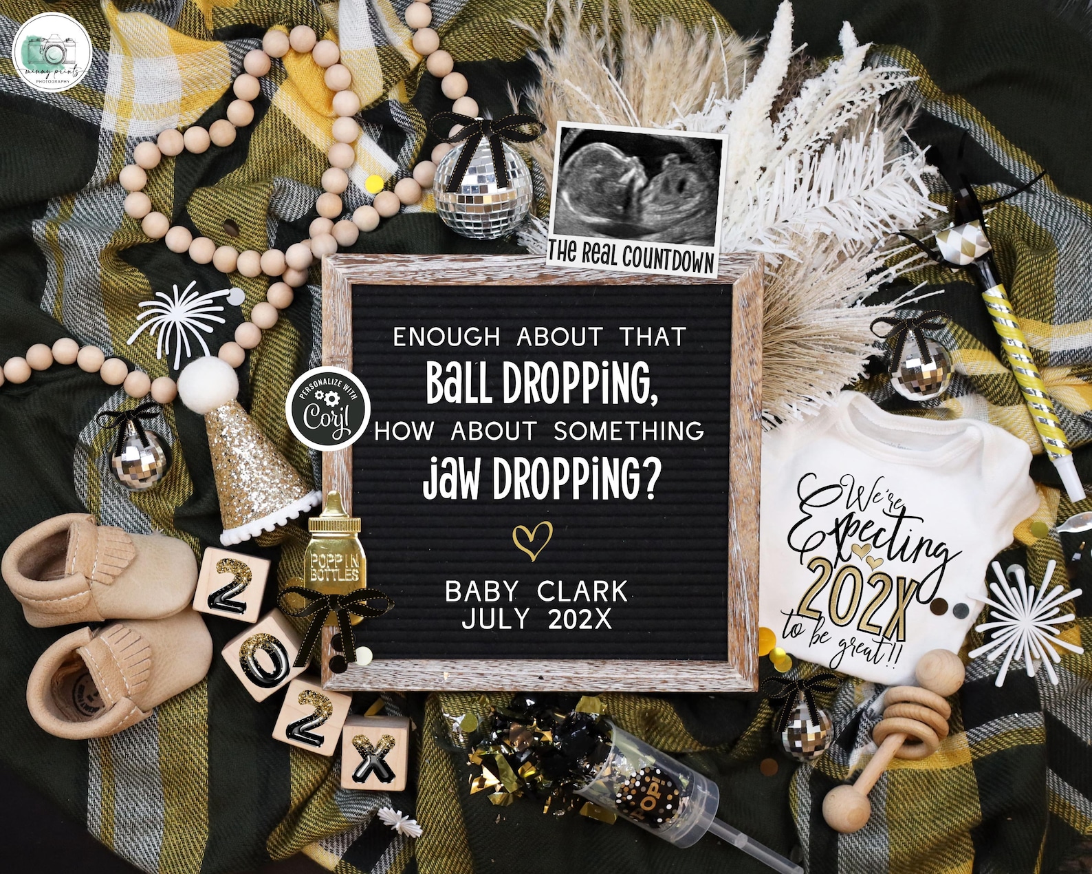 New Years Eve Pregnancy Announcement social media