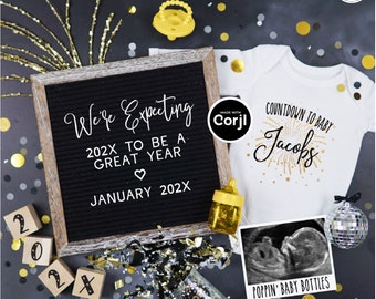 Puede incluir: Un tablero de letras negro con el texto "We're Expecting 202X to be a Great Year January 202X". Un body blanco con el texto "Countdown to Baby Jacobs" y fuegos artificiales de purpurina dorada. Una imagen de ultrasonido en blanco y negro con el texto "Poppin' Baby Bottles".