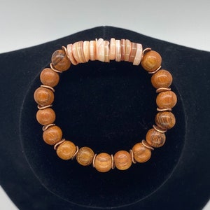 Natural shell, Bayong wood, raw copper/stretch diffuser bracelet/ stretchy aromatherapy bracelet/ pink shell/ boho bracelet